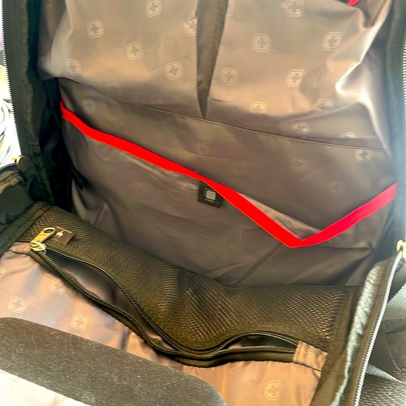 SwissGear ScanSmart Backpack - Picture 6 of 7